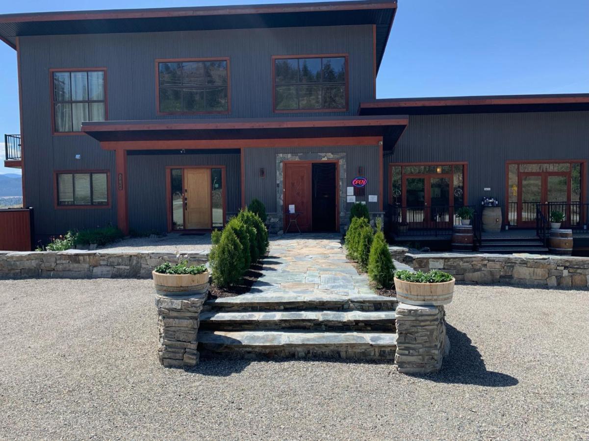Wesbert Winery&Guest Suites Penticton Exterior foto